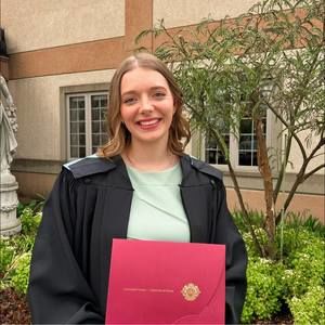 Meet your Posher, Kayla